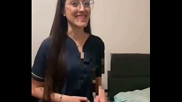 Mari Possa finger fucks her partners moist slot
