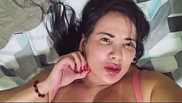 Showing off the pussy of the hottest MILF on X. Video.