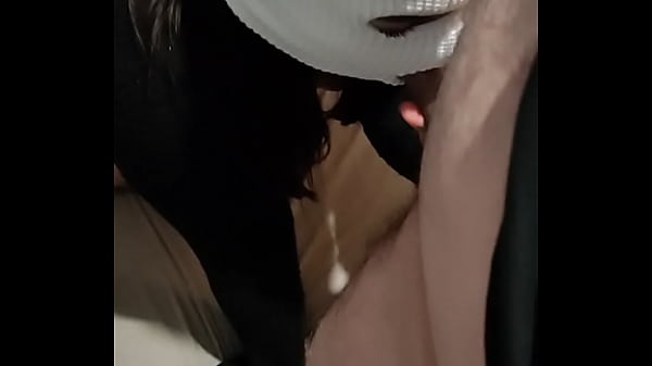 Slut sucks