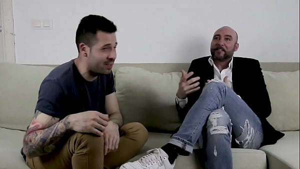 Talking to a porn actor and director about sex tricks and secrets Pablo Ferrari expert in anal sex | Link to YouTube in the video English subtitled on youtube